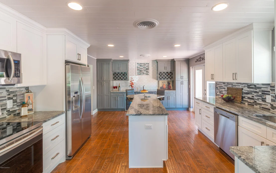 Photo of 415 Eighth Avenue