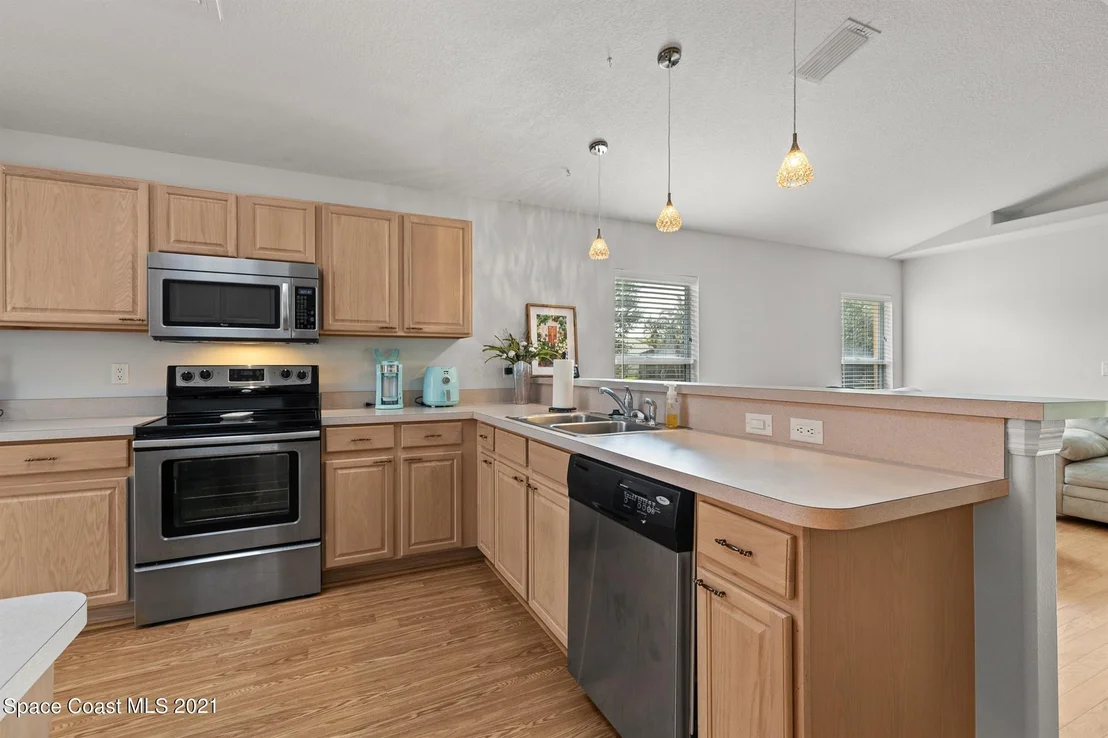 Photo of 2540 Stratford Pointe Drive