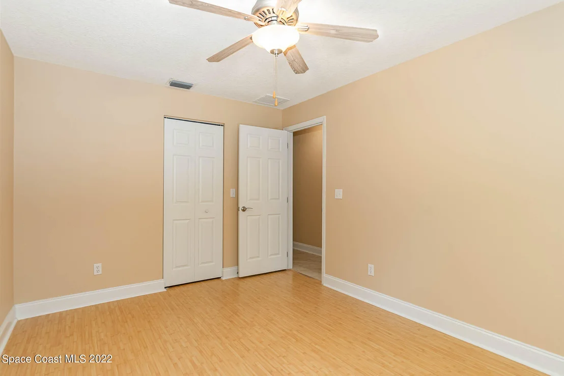 Photo of 6573 Sheridan Road