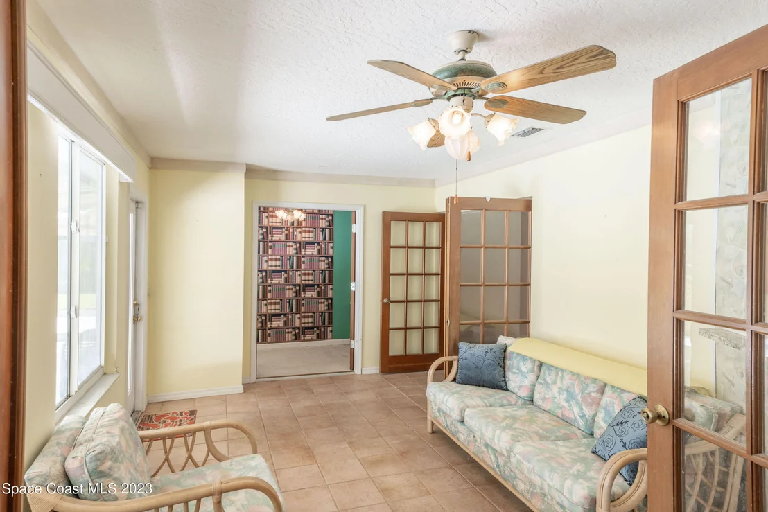 Photo of 450 Monaco Drive
