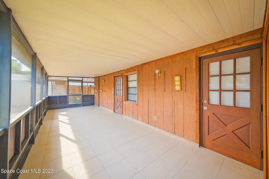 Photo of 1529 Mac Arthur Lane