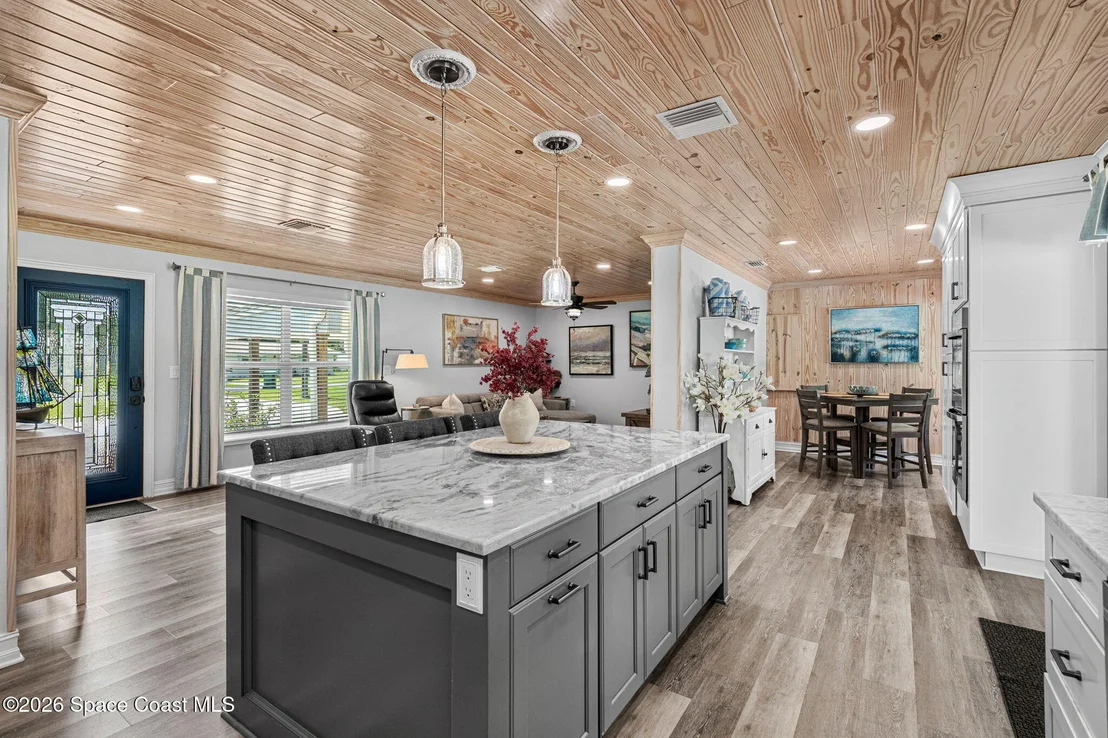 Photo of 368 Stephenson Drive