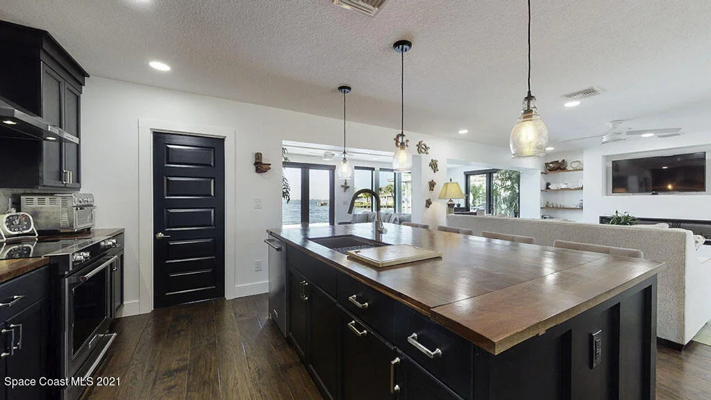 Photo of 424 Dorset Drive