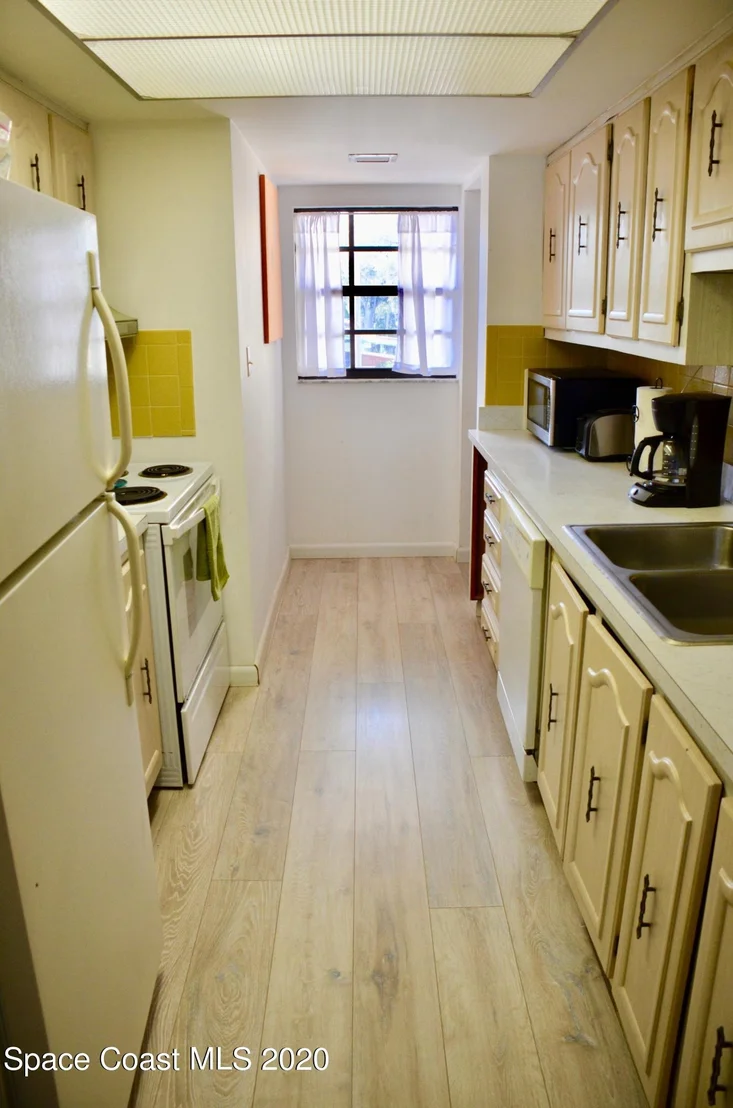 Photo of Unit 303 at 1049 Rockledge Drive