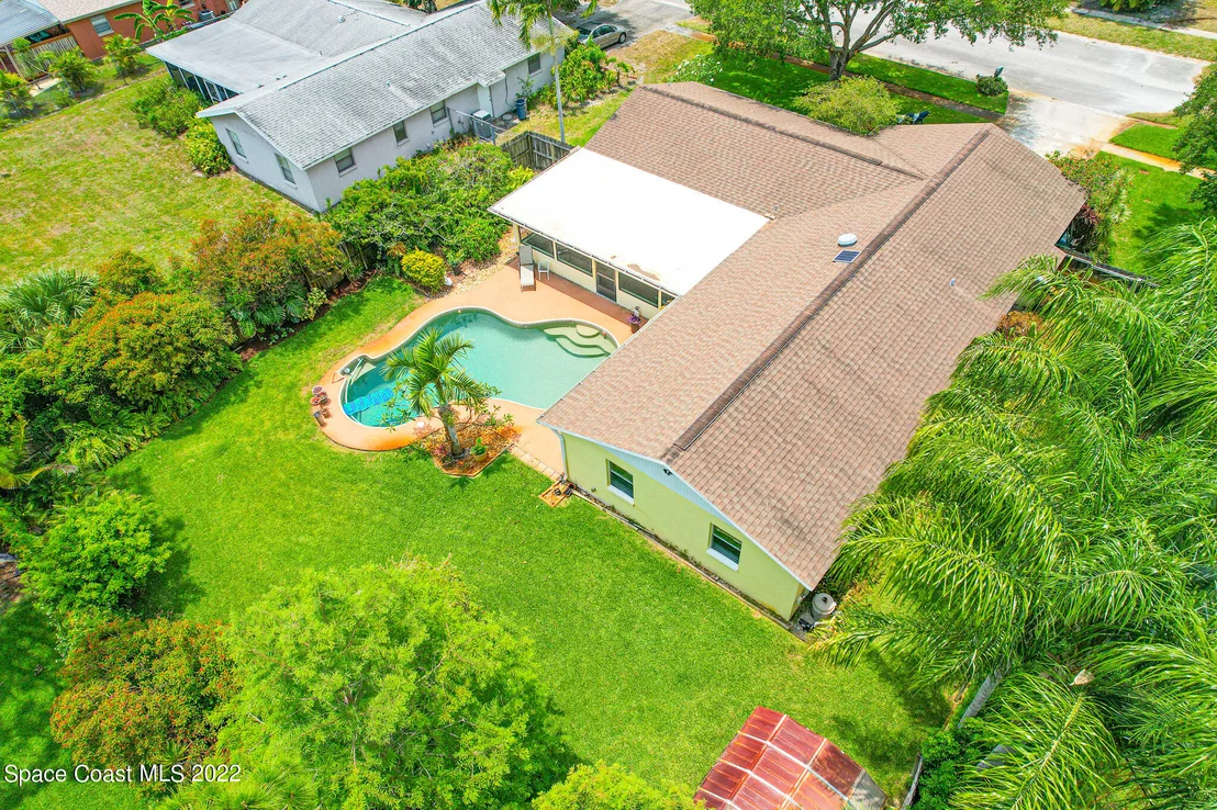Photo of 2701 Golfview Drive