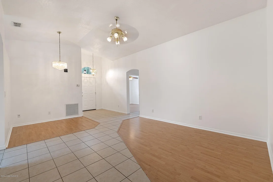 Photo of 406 High Point Court