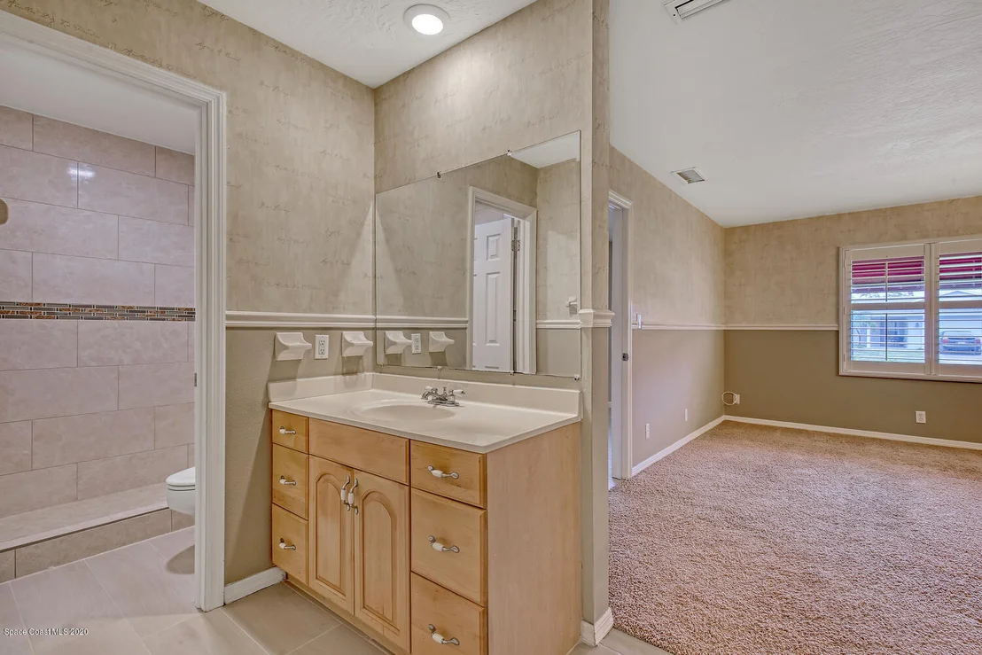 Photo of 681 Hibiscus Drive