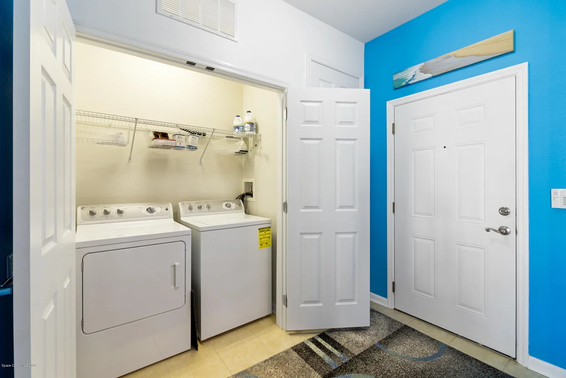 Photo of Unit 310 at 1576 Peregrine Circle
