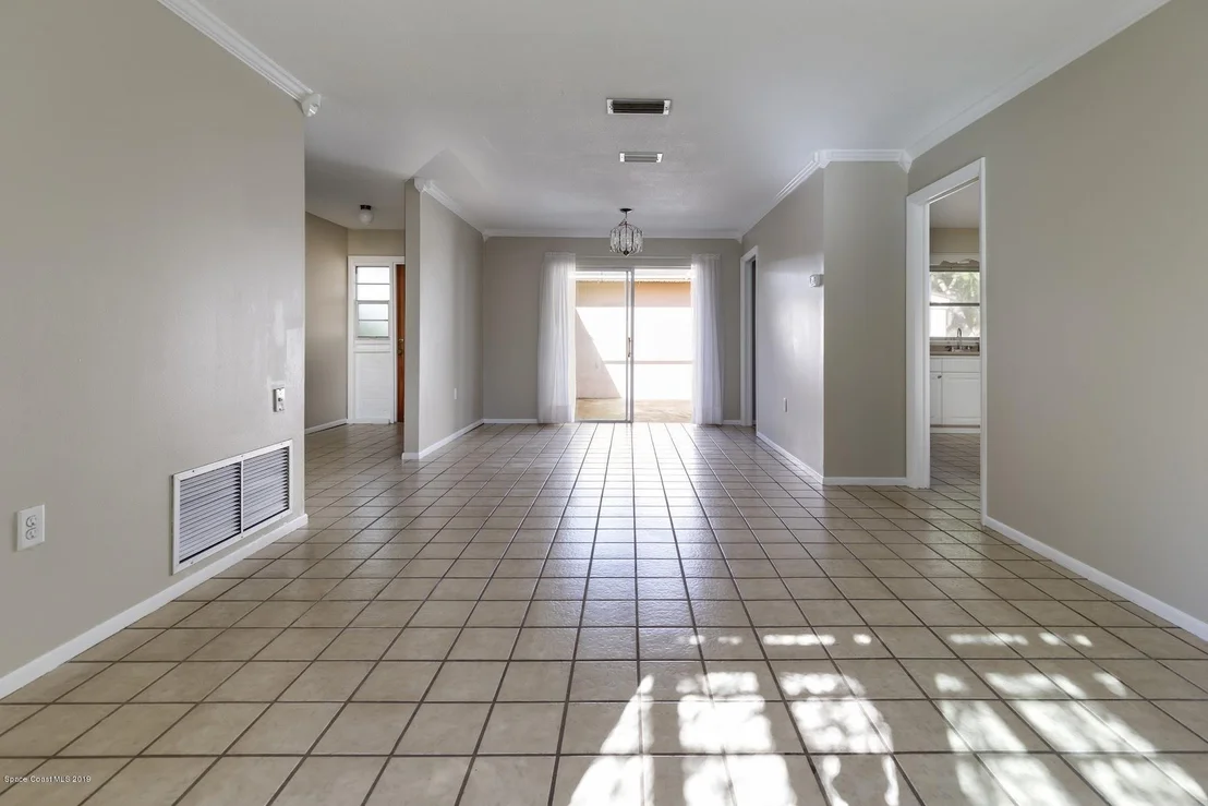 Photo of 1004 Woodsmere Circle