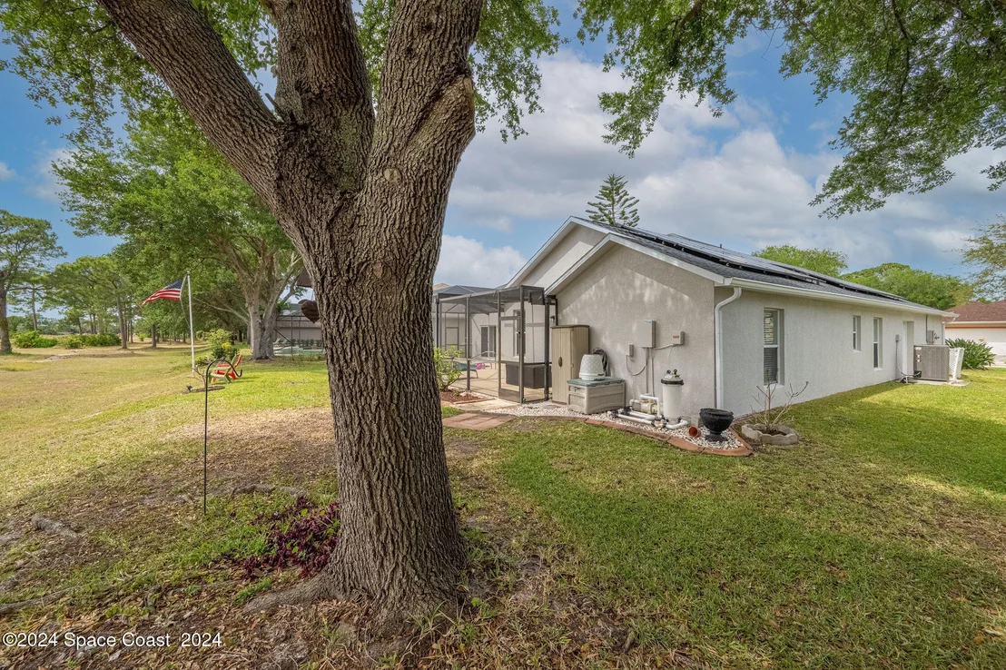 Photo of 1948 Windbrook Drive