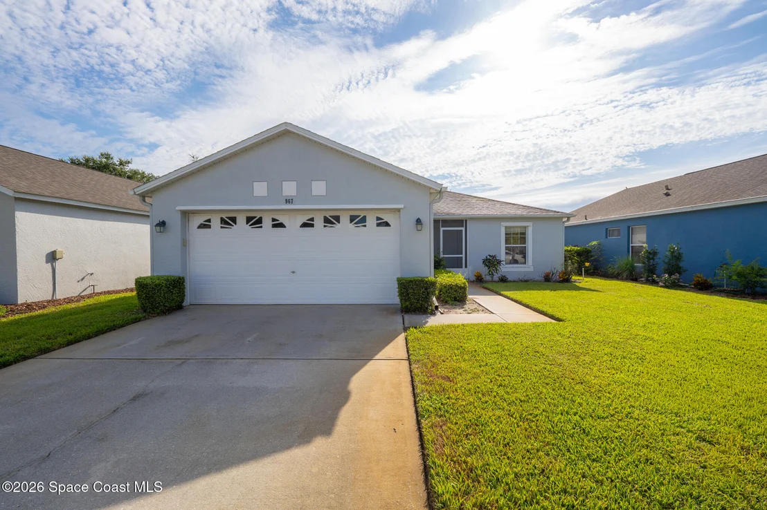 Photo of 967 Villa Drive