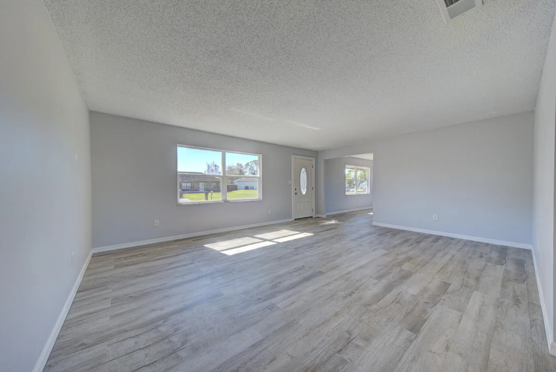 Photo of 5356 Jamaica Road