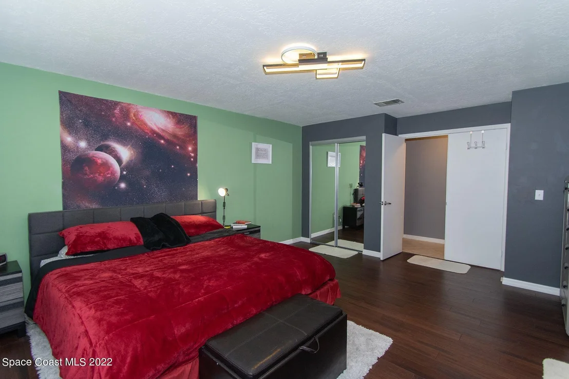 Photo of 3210 Calgary Street