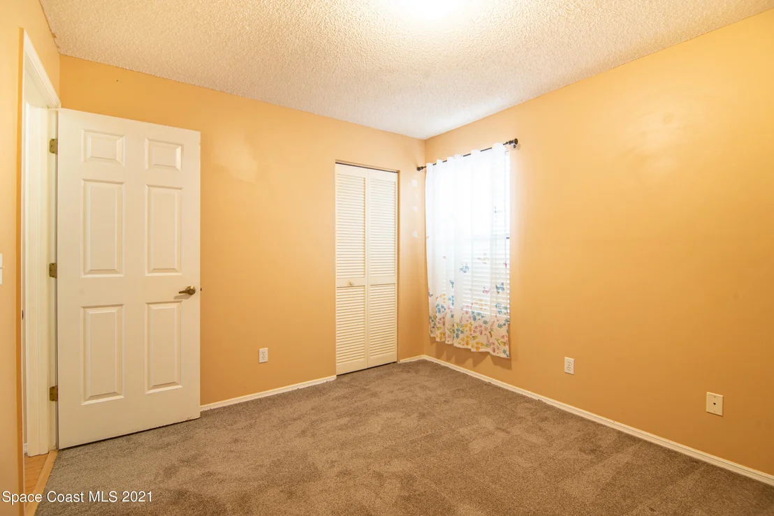 Photo of 928 Osprey Lane