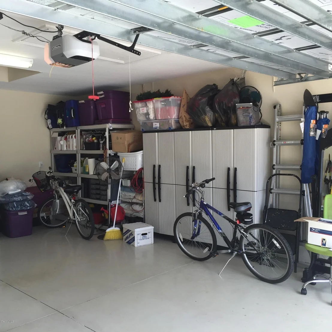 Photo of 7107 Broderick Drive