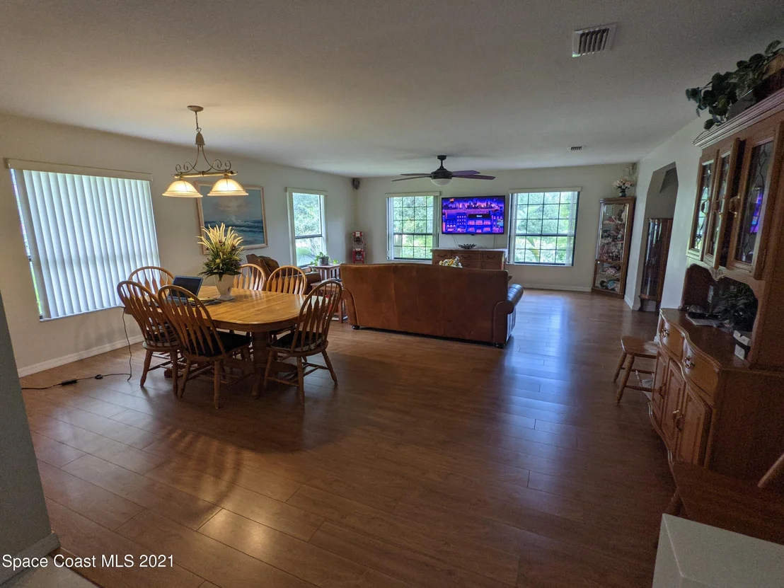 Photo of 4845 Rayburn Road