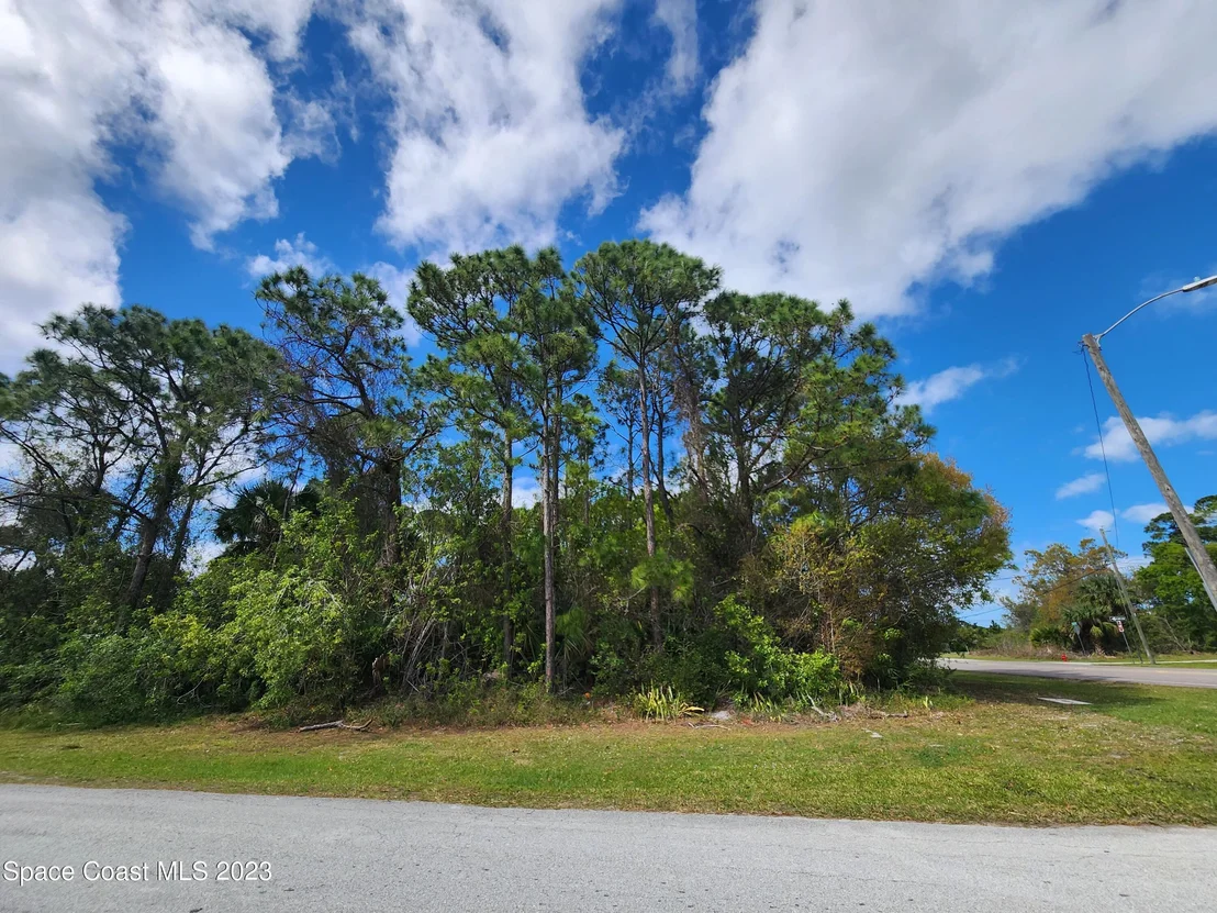 Photo of 302 Del Monte Road