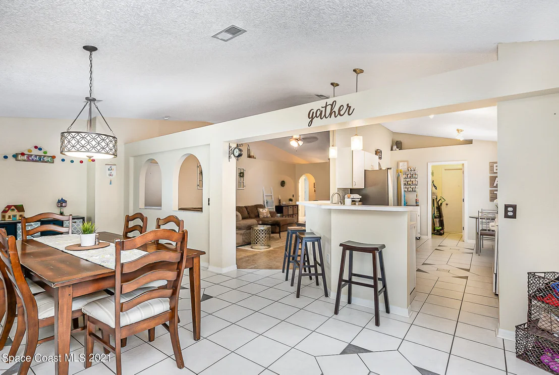 Photo of 1632 Vista Lake Circle
