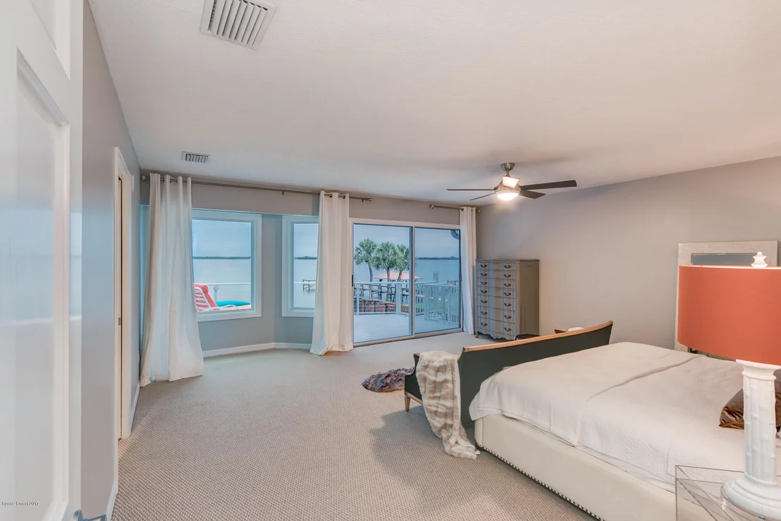 Photo of 300 Riverside Drive