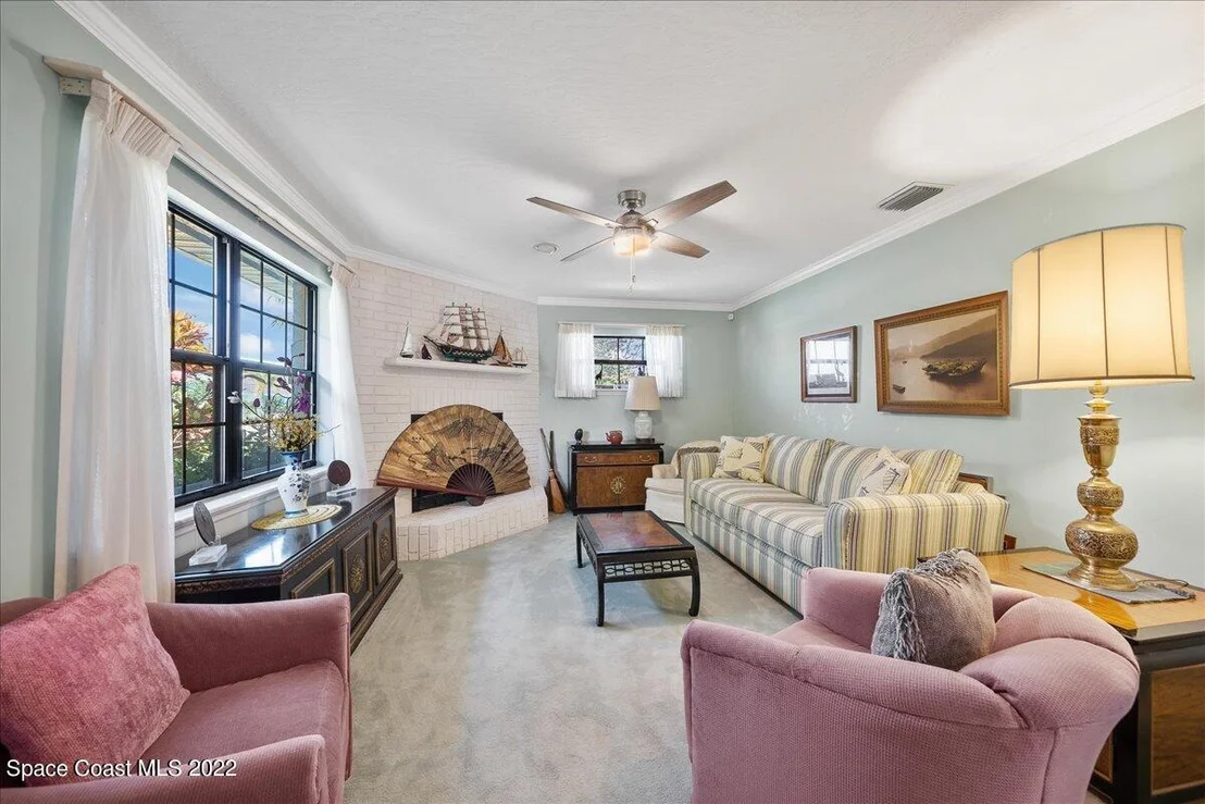 Photo of 655 Jackson Court