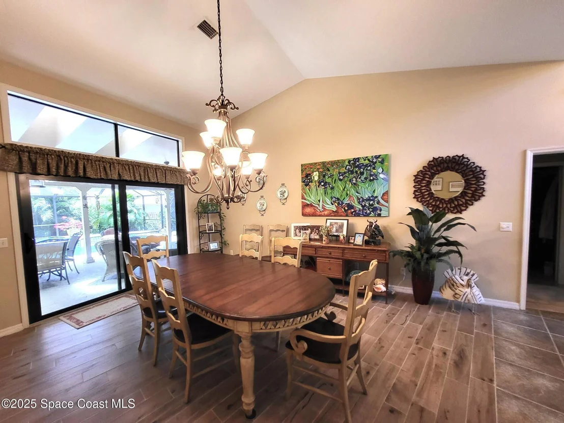 Photo of 451 Mallard Lane