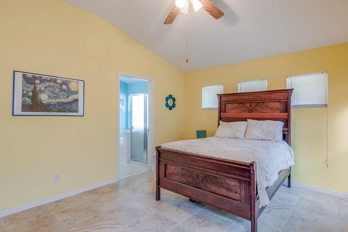 Photo of 963 Shaw Circle