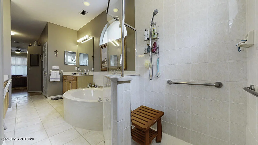 Photo of 8221 Simpkins Way