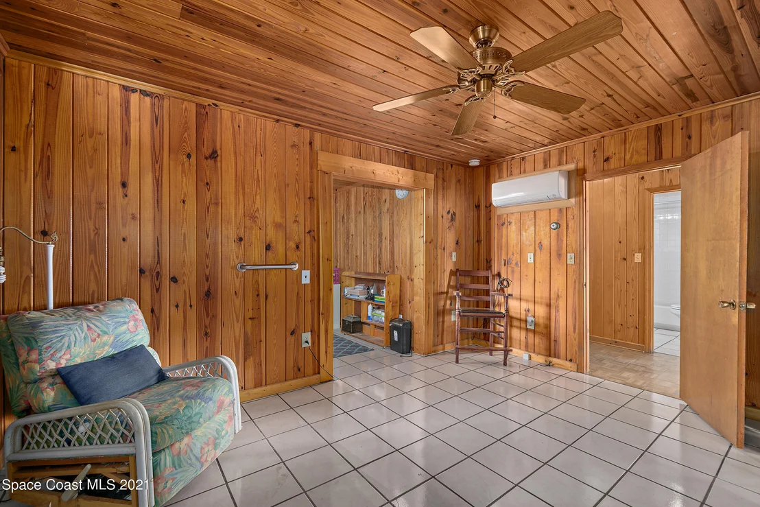 Photo of 4670 Robert Street