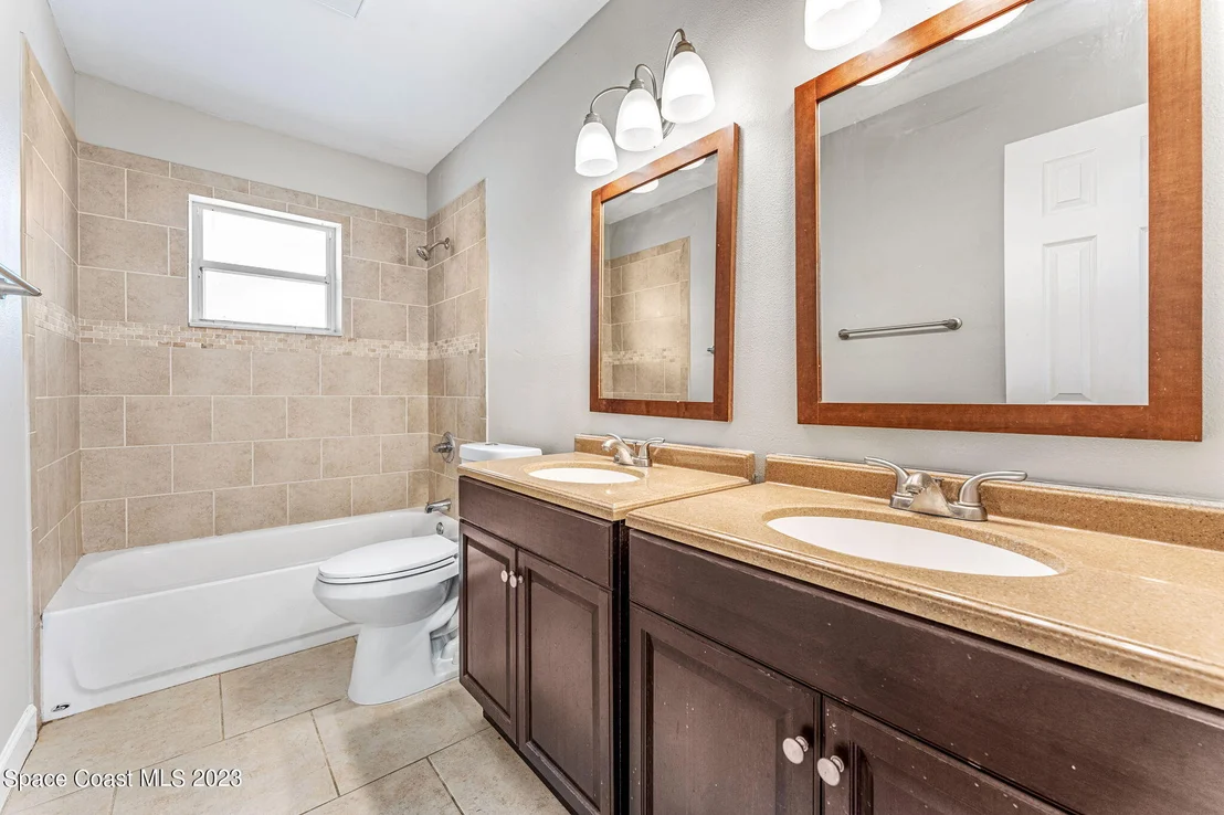 Photo of 46 Knollwood Drive