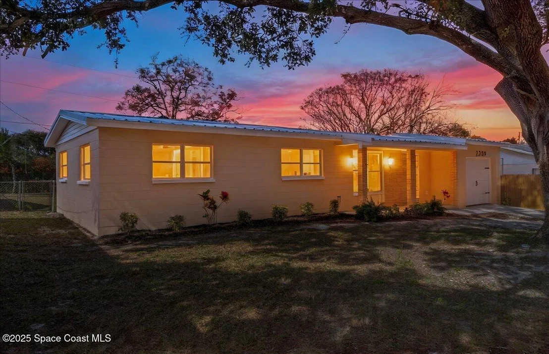 Photo of 2209 Iona Drive