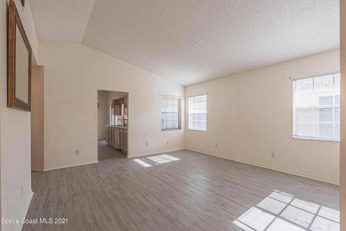 Photo of 1188 Goldenrod Circle NE