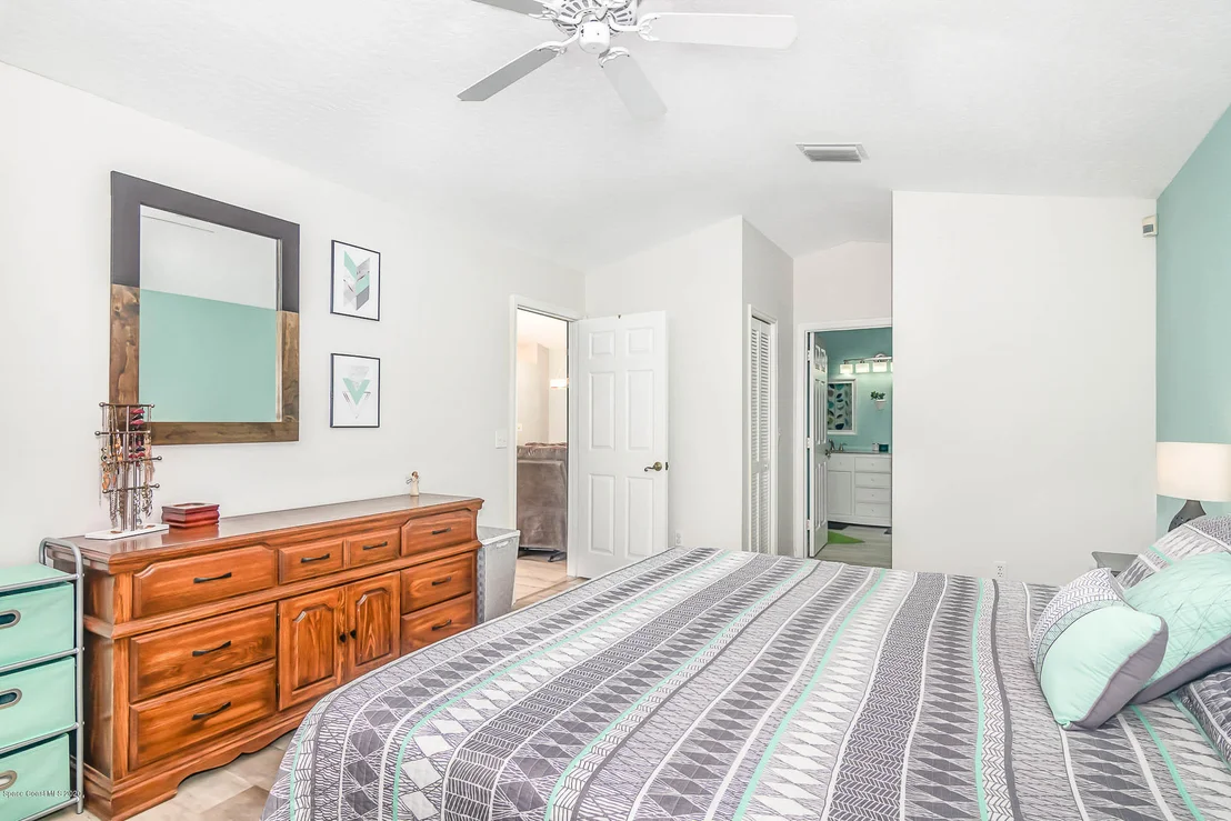 Photo of 779 Carnation Drive