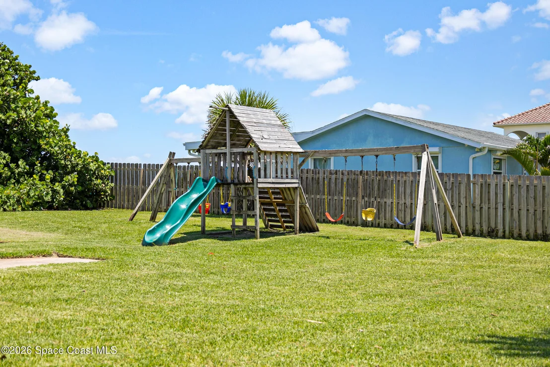 Photo of 6765 Angeles Road