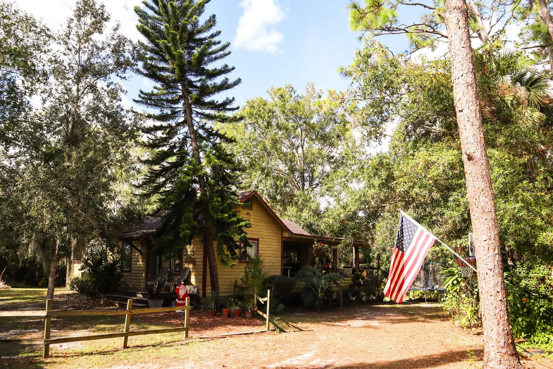 Photo of 3150 Flanagan Avenue