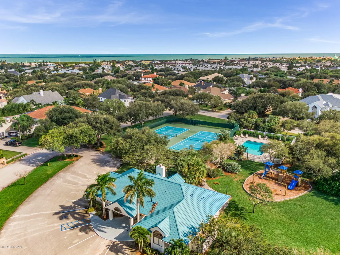 Photo of 845 Sanderling Drive