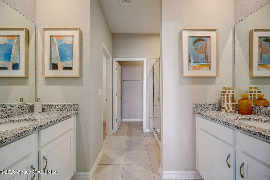 Photo of 1142 Banff Drive NE