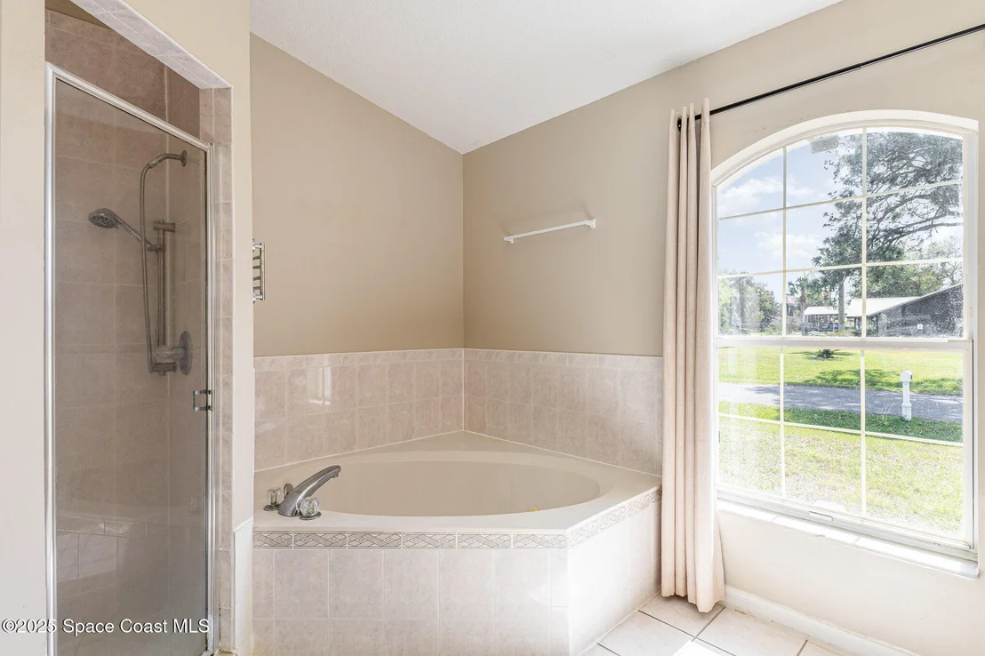 Photo of 6480 Annapolis Street
