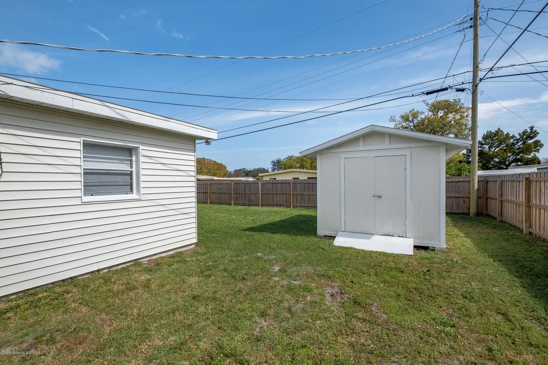 Photo of 1933 Elmwood Drive
