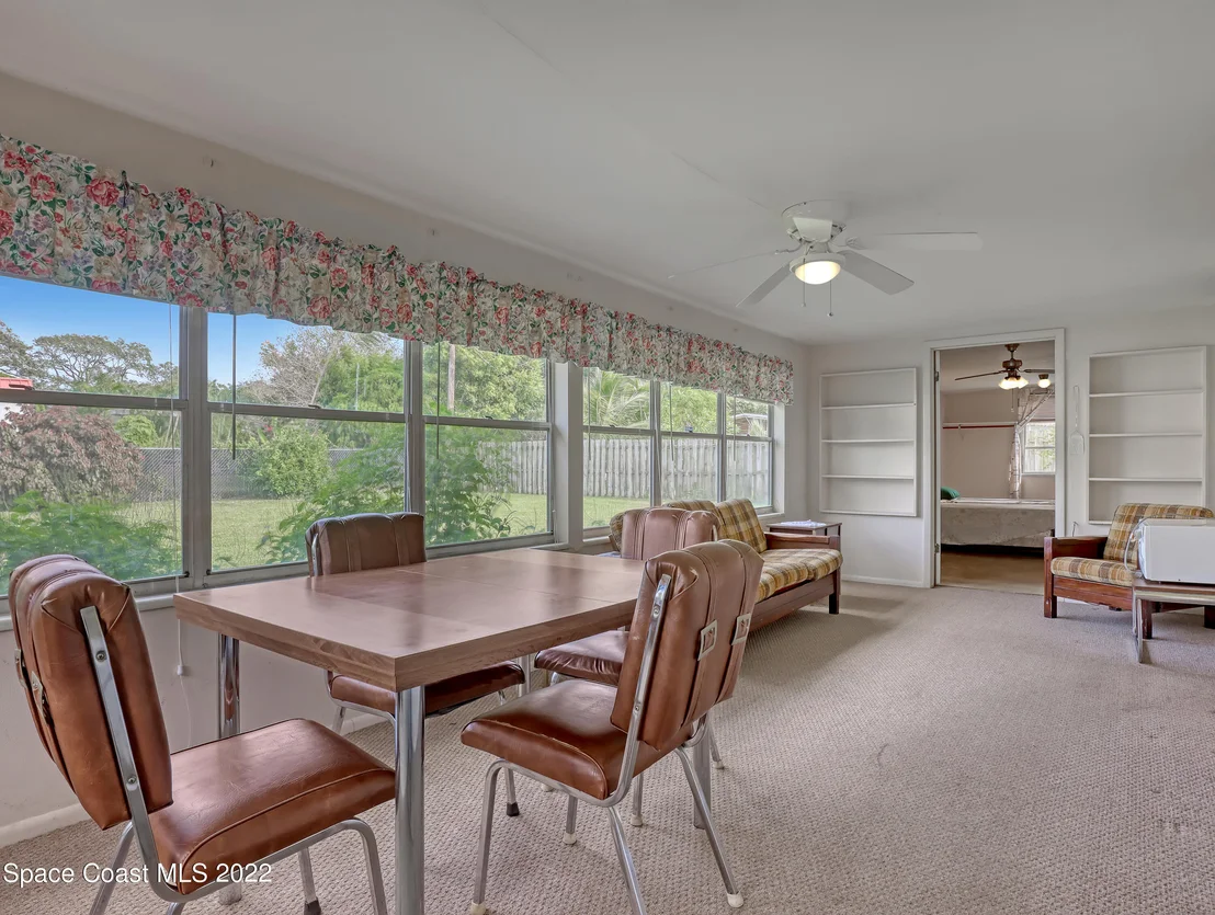 Photo of 1079 Cable Lane NE