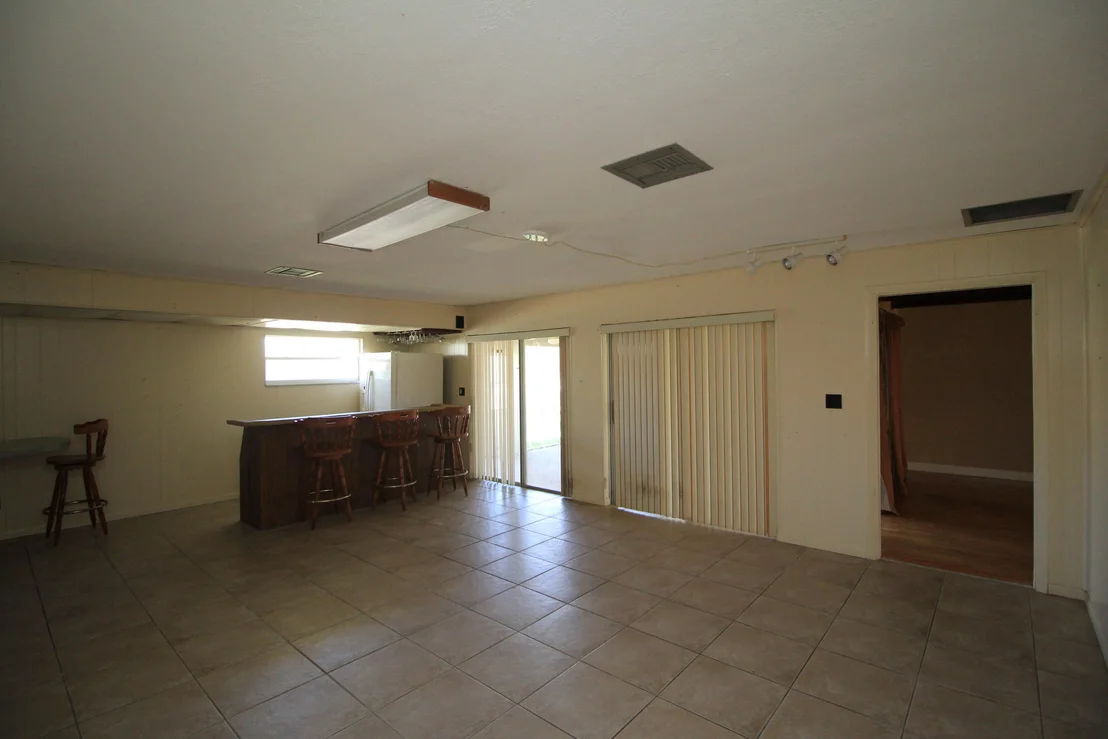 Photo of 1441 Meadowbrook Road NE