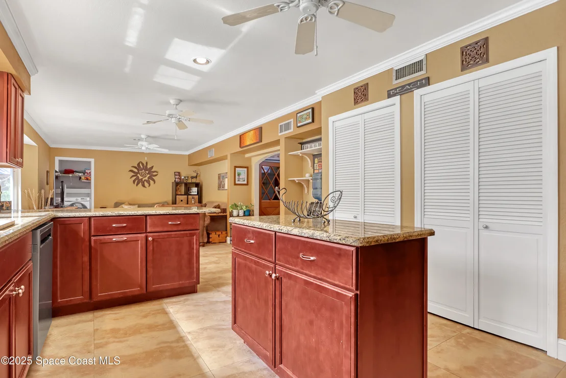 Photo of 54 W Bay Drive