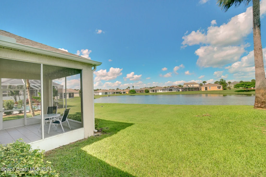 Photo of 332 Seafarer Circle