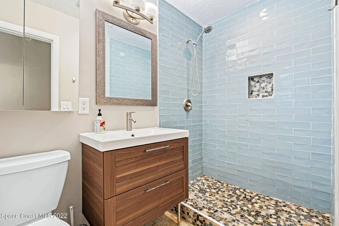 Photo of 518 Pine Tree Drive