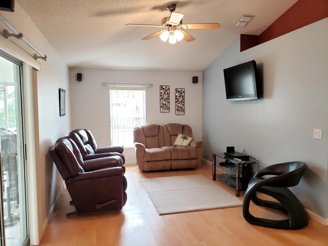 Photo of 6145 Adina Road