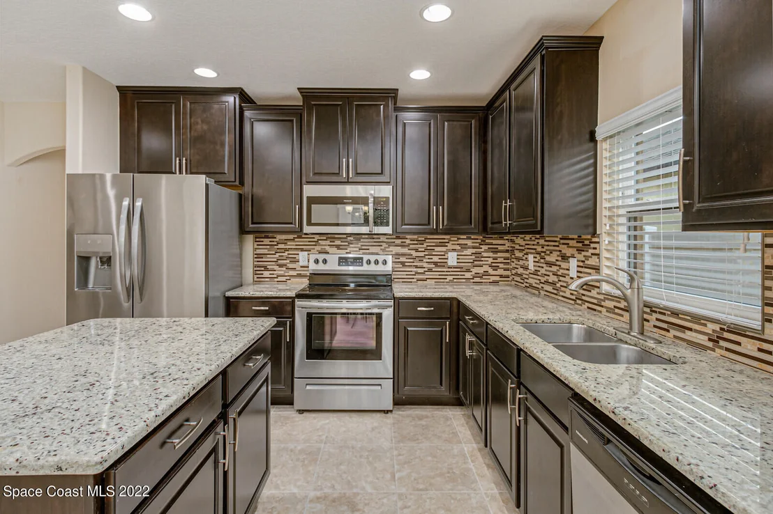 Photo of 1275 Fuji Drive
