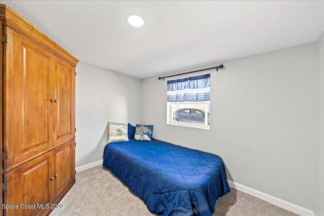 Photo of 3061 Indian River Drive NE