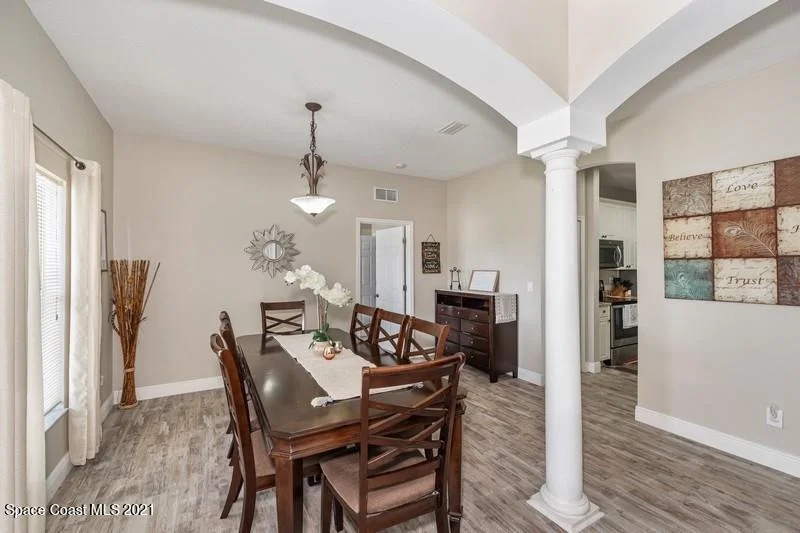 Photo of 1034 Morgan Circle NE