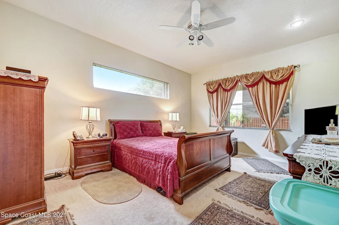 Photo of 5941 Newbury Circle