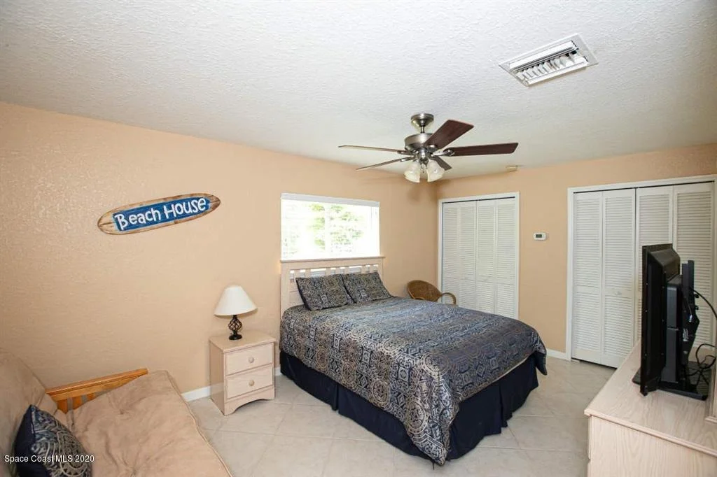 Photo of 400 Hall Road