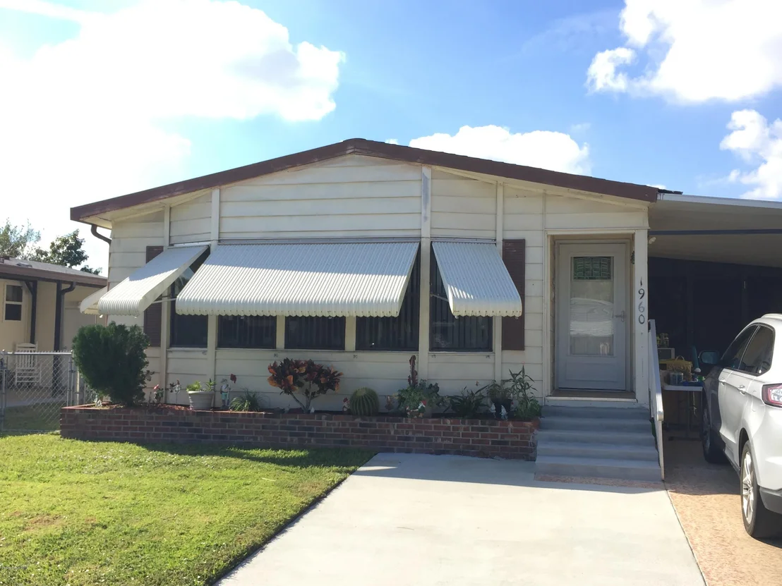 Photo of 1960 Seagrape Street NE